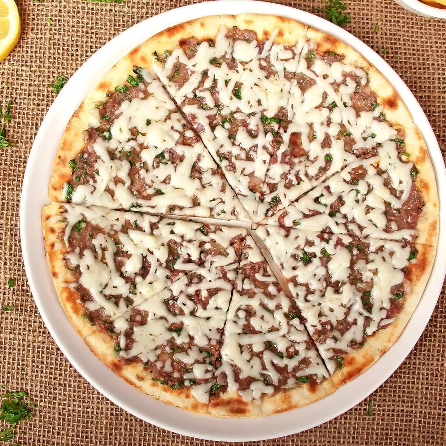 جبنه وكفتة مشروحة - 300,000 LBP